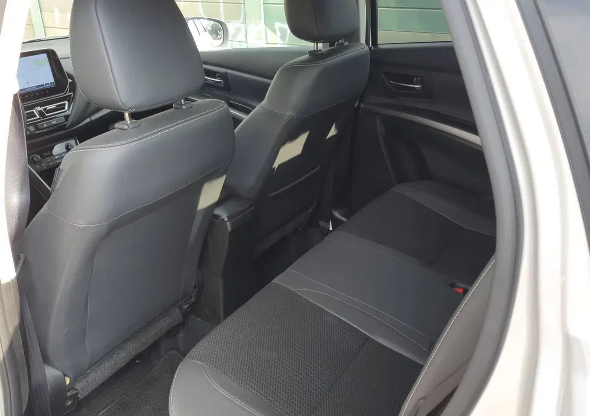 Suzuki S-Cross 1.4h Top+ 2wd (9)
