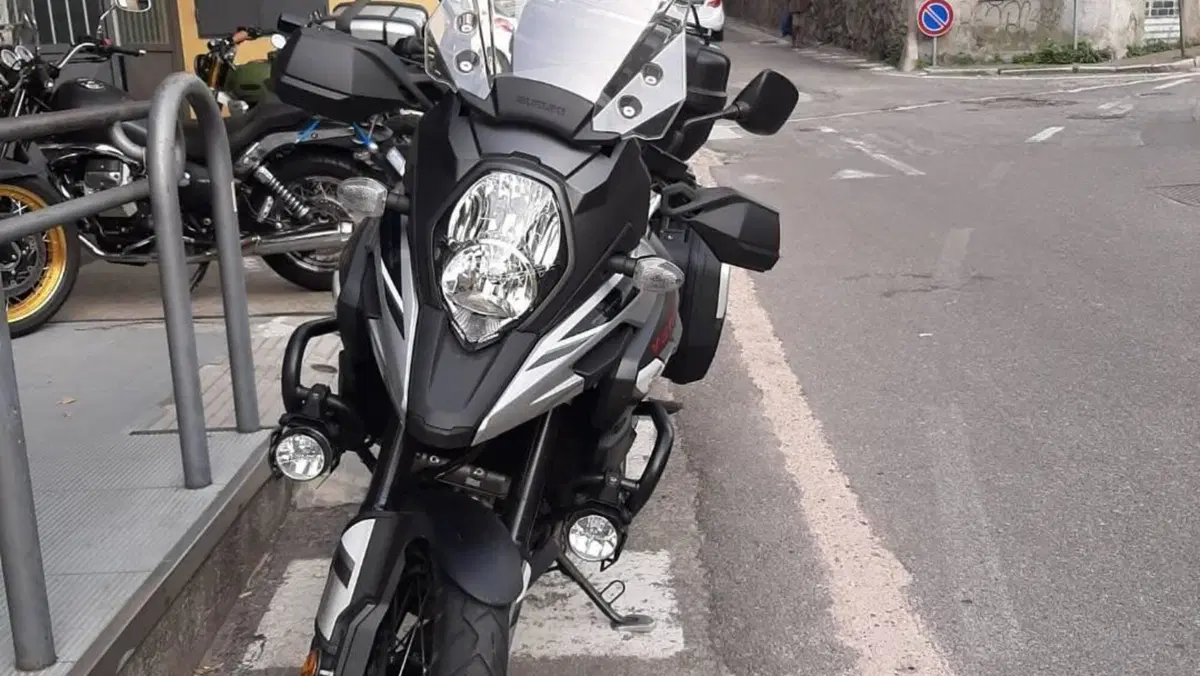 Suzuki V-Strom 1000XT (2017 - 20)  (6)