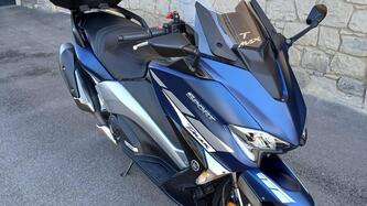 Yamaha T-Max 530 DX (2017 - 19) usata