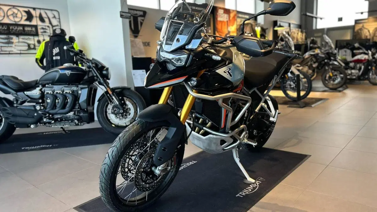 Triumph Tiger 900 Desert Special Edition (2026)  (4)