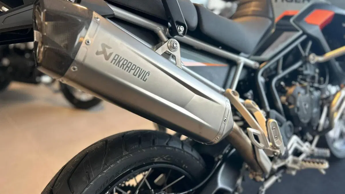 Triumph Tiger 900 Desert Special Edition (2026)  (8)
