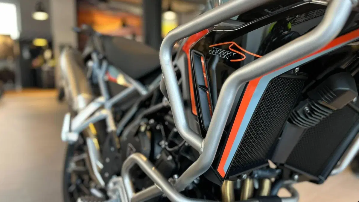 Triumph Tiger 900 Desert Special Edition (2026)  (9)