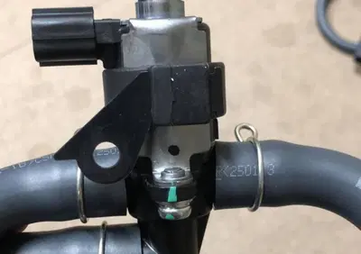 VALVOLA INIEZIONE COMPLETA PER HONDA CBR 1000 RR-R - Annuncio 9938993