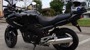 Yamaha TDM 900 (2002 - 14)  (2)