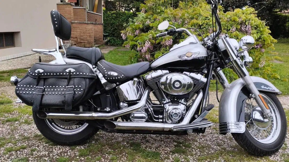 Harley-Davidson 1450 Heritage Classic (2003 - 05) - FLSTCI  (2)