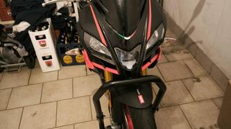 Aprilia Tuono V4 Factory (2019 - 20) usata