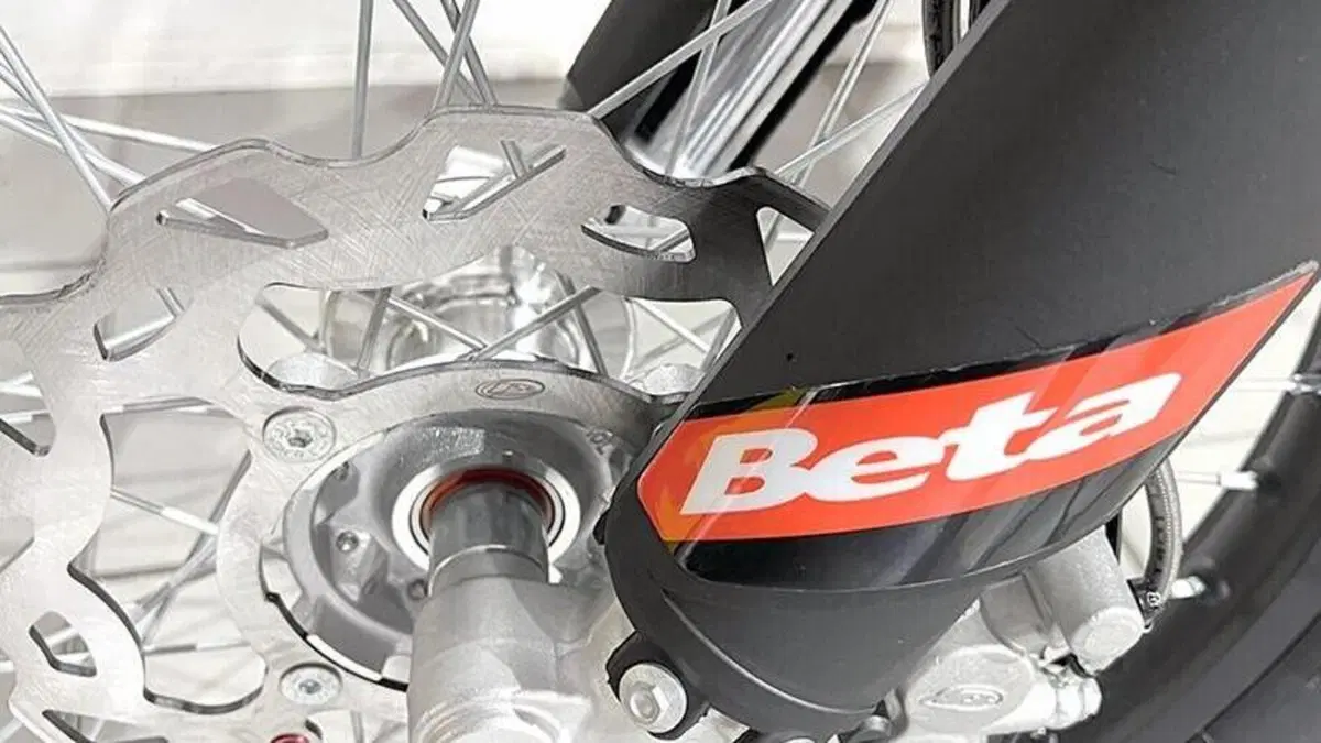 Betamotor RR 125 4T Enduro R (2024 - 26)  (4)