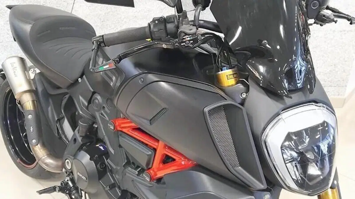 Ducati Diavel 1260 S (2019 - 20)  (4)