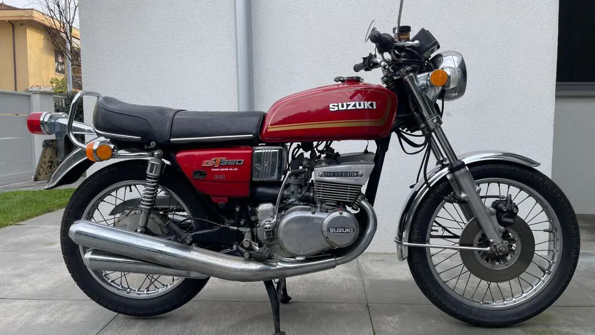 Suzuki  