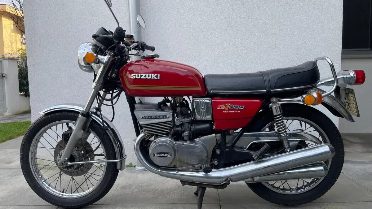 Suzuki   (2)
