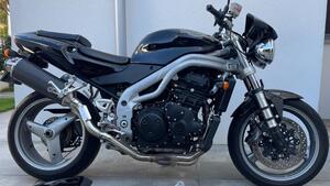 Triumph Speed Triple 955 (2002 - 04) 