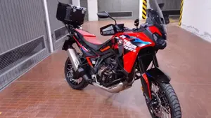 Honda Africa Twin CRF 1100L ES DCT (2024 - 26) 