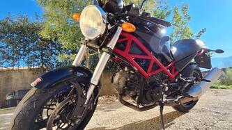 Ducati Monster 695 (2006 - 08) usata