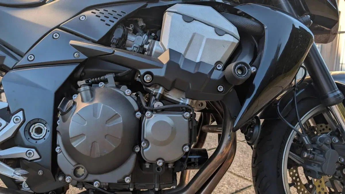 Kawasaki Z 750 (2007 - 14)  (4)