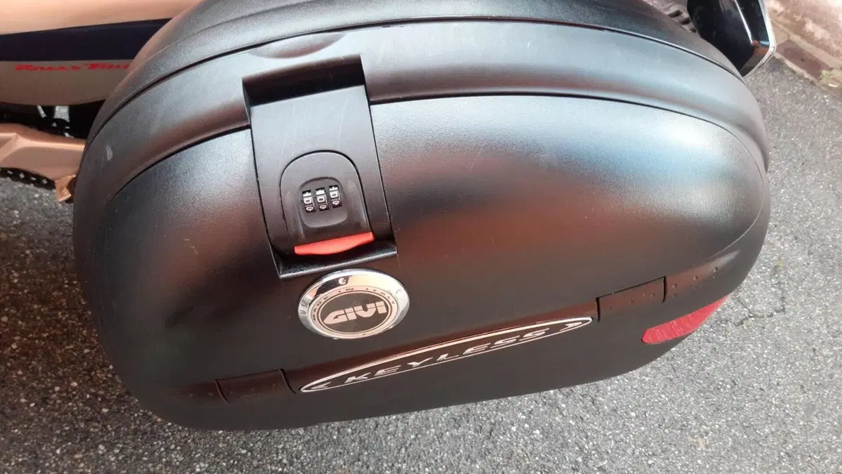 Honda Transalp XL 650V (2005 - 06)  (10)