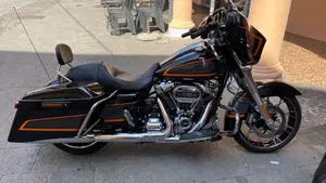 Harley-Davidson Street Glide Special (2021 - 23)  (2)