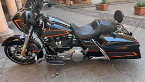 Harley-Davidson Street Glide Special (2021 - 23)  (6)