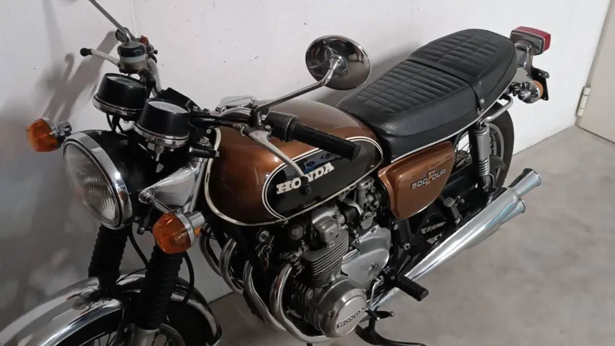 Honda  