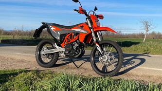 KTM 690 Enduro R (2021) usata