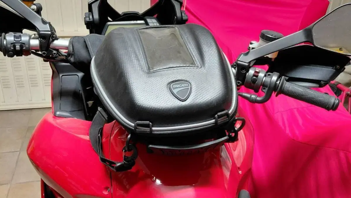 Ducati Multistrada 1200 S Touring (2010 - 12)  (2)