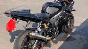 Yamaha YZF R6 (2005) 