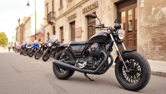 Moto Guzzi V9 Bobber Special Edition (2023 - 25) usata