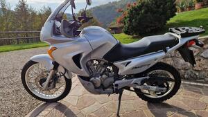 Honda Transalp XL 650V (2000 - 04) 