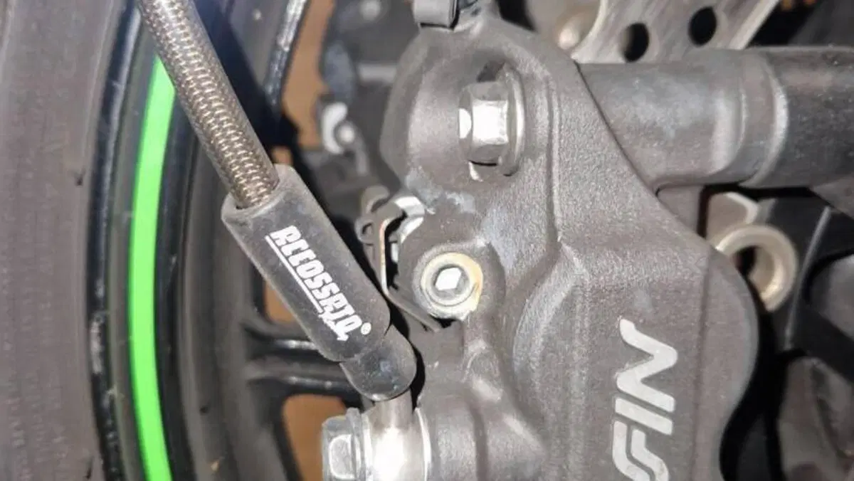 Kawasaki Ninja 636 ZX-6R KRT (2019 - 20)  (4)