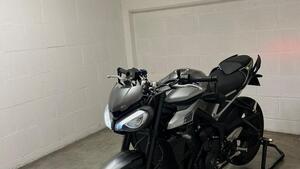 Triumph Street Triple 765 R (2023 - 26) 