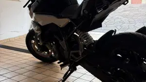 Bmw G 310 R (2021 - 25)  (2)