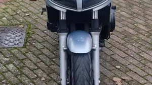 Yamaha FZS 600 Fazer (2002 - 03)  (3)