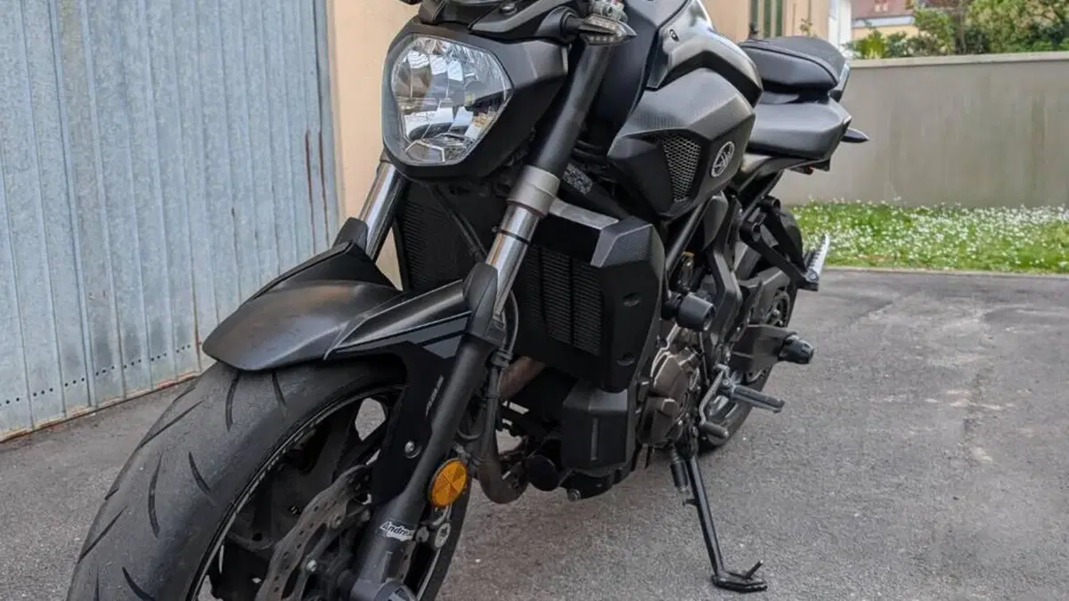 Yamaha MT-07 (2017 - 18)  (2)