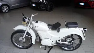 Moto Guzzi   (3)
