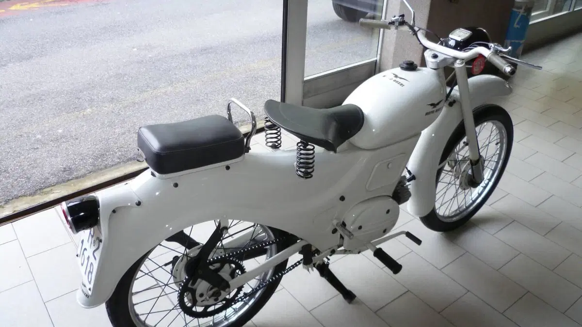 Moto Guzzi   (5)
