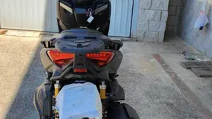 Yamaha X-Max 400 ABS (2017 - 20)  (4)
