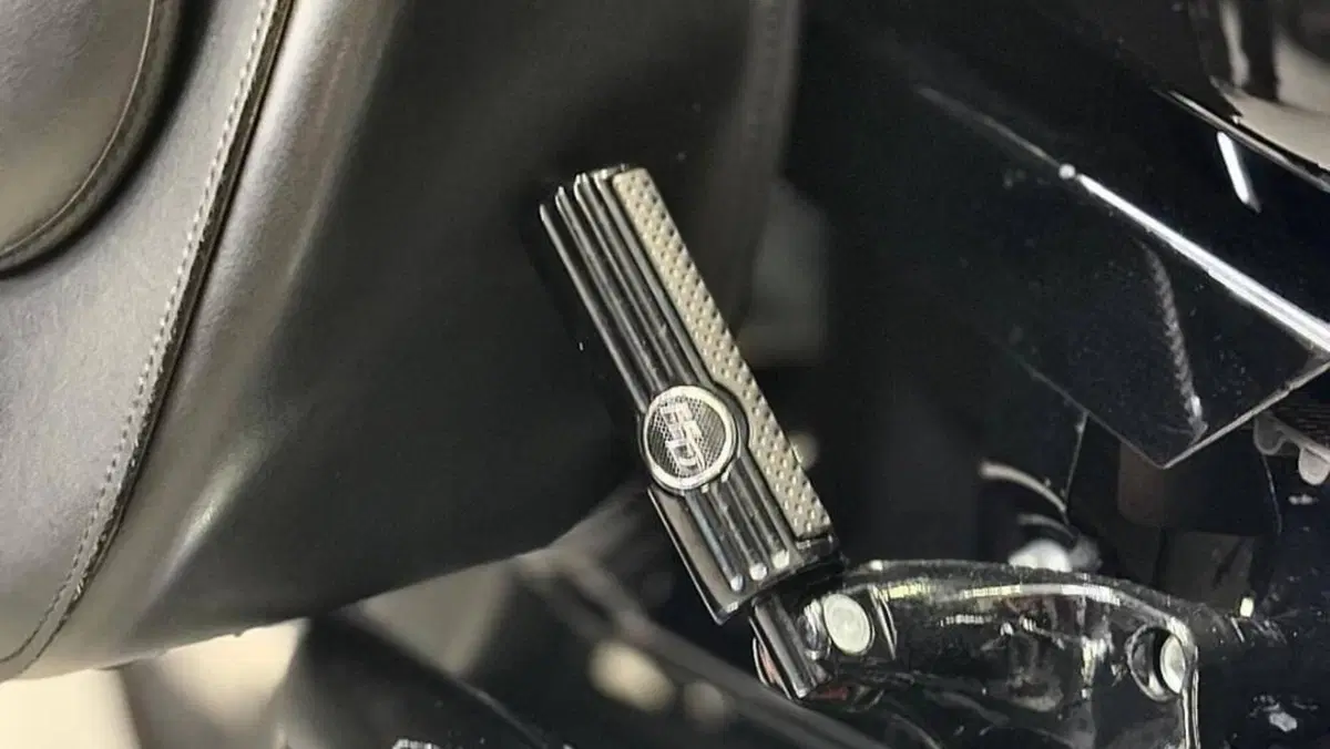 Harley-Davidson 1200 Custom CA (2013 - 17) - XL 1200CA  (11)