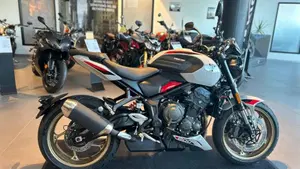 Triumph Trident 800 (2026) 