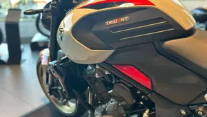 Triumph Trident 800 (2026)  (6)