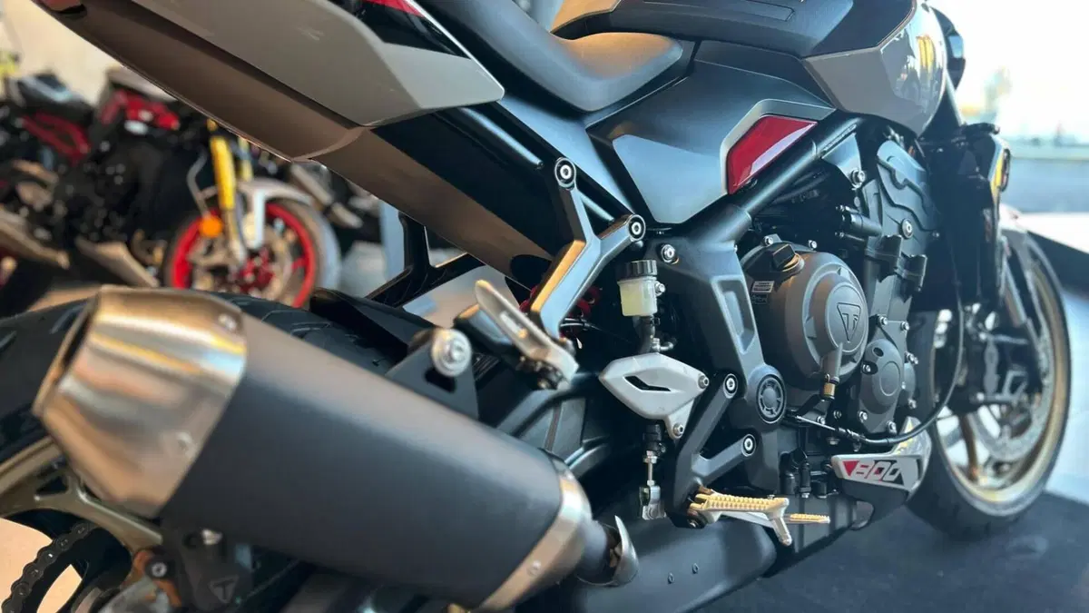 Triumph Trident 800 (2026)  (7)