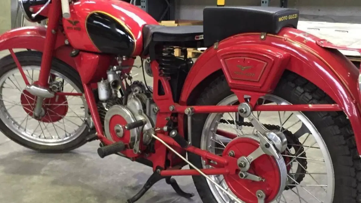 Moto Guzzi   (4)