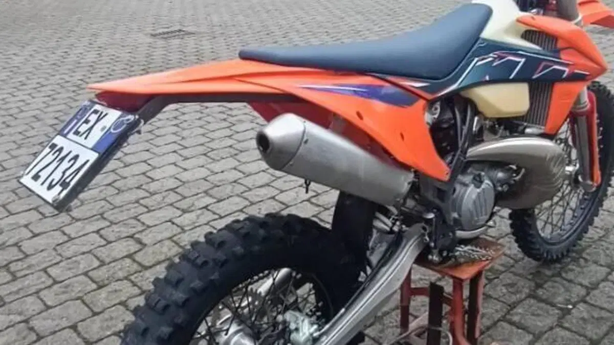 KTM 250 EXC TPI (2022)  (4)