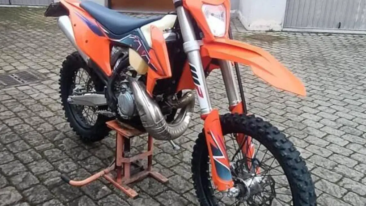 KTM 250 EXC TPI (2022)  (5)