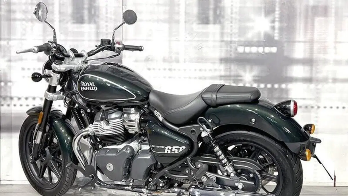 Royal Enfield Super Meteor 650 (2023 - 26)  (2)