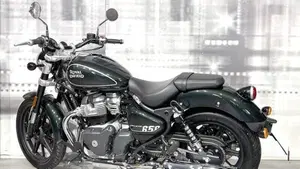 Royal Enfield Super Meteor 650 (2023 - 26)  (2)