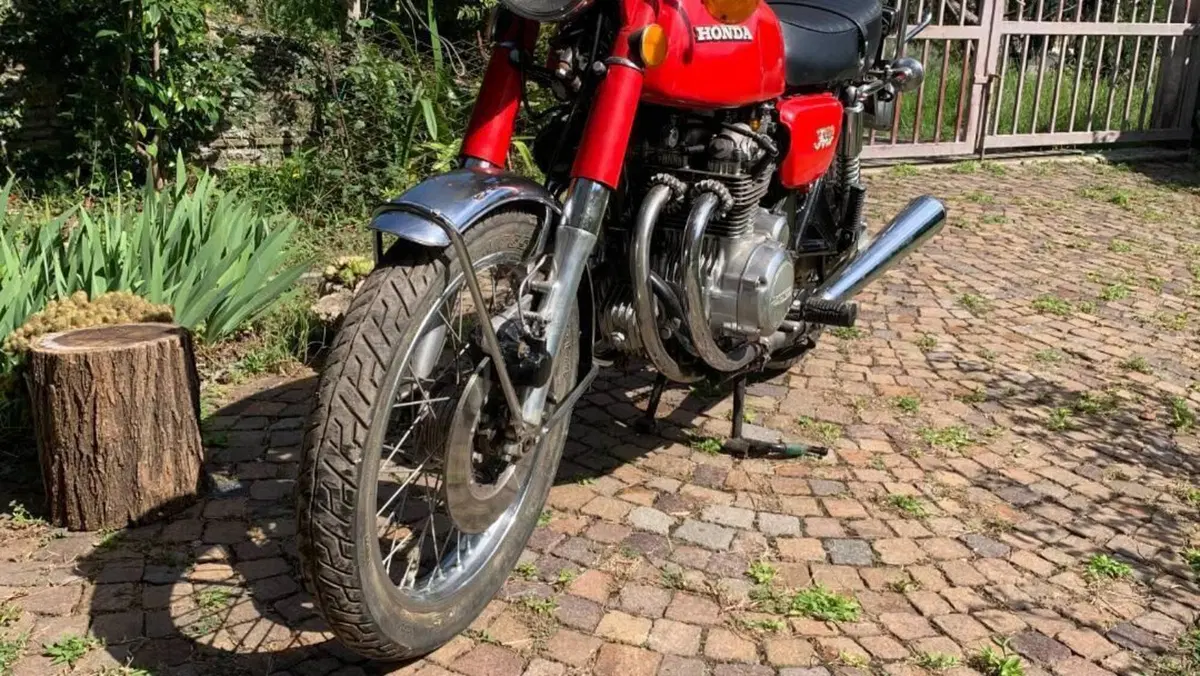 Honda  