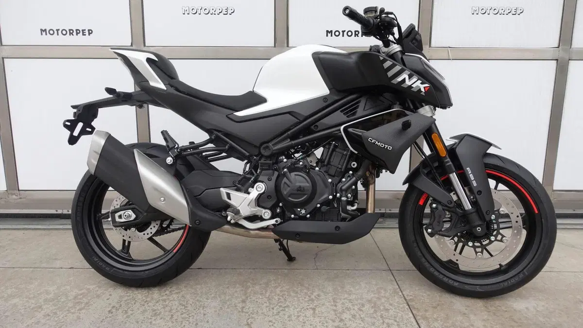 CFMOTO 450NK (2023 - 26)  (2)