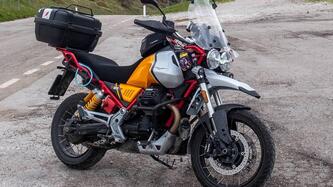 Moto Guzzi V85 TT Evocative Graphics (2021 - 23) usata