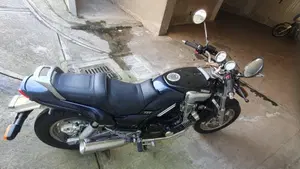 Yamaha FZX 750  (5)