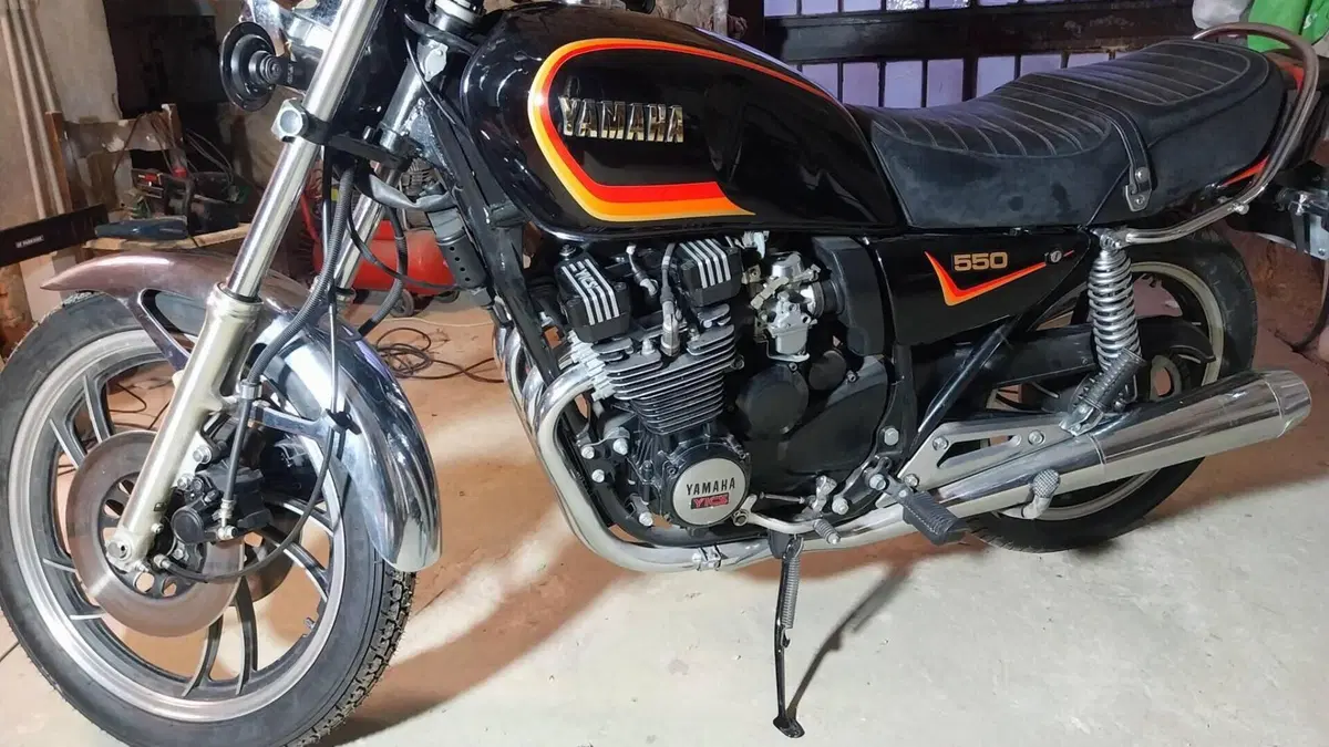 Yamaha XJ 600 (1985 - 94)  (2)