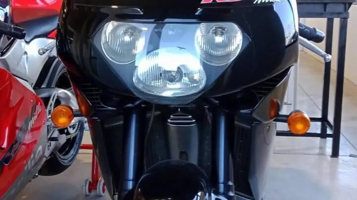 Aprilia RSV 1000 (1998 - 99)  (2)